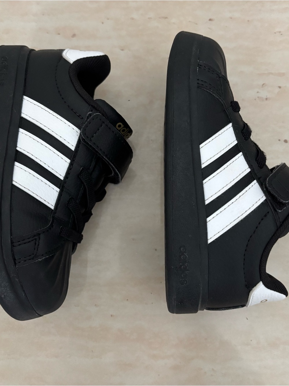 ADIDAS STREETTALK Kids Black & White Velcro Sneakers 9C